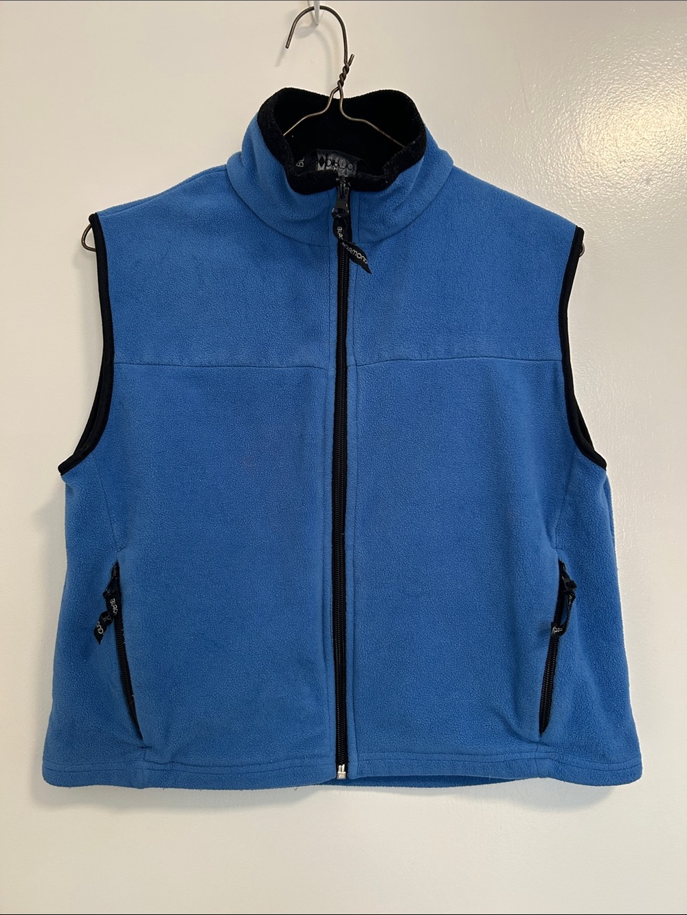 High-neck zip-front Light Blue Fleece Vest Black trim and lining+zipper pockets